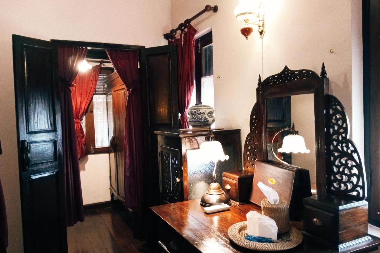 Tri Yaan Na Ros Colonial House Hotel Чиангмай Екстериор снимка